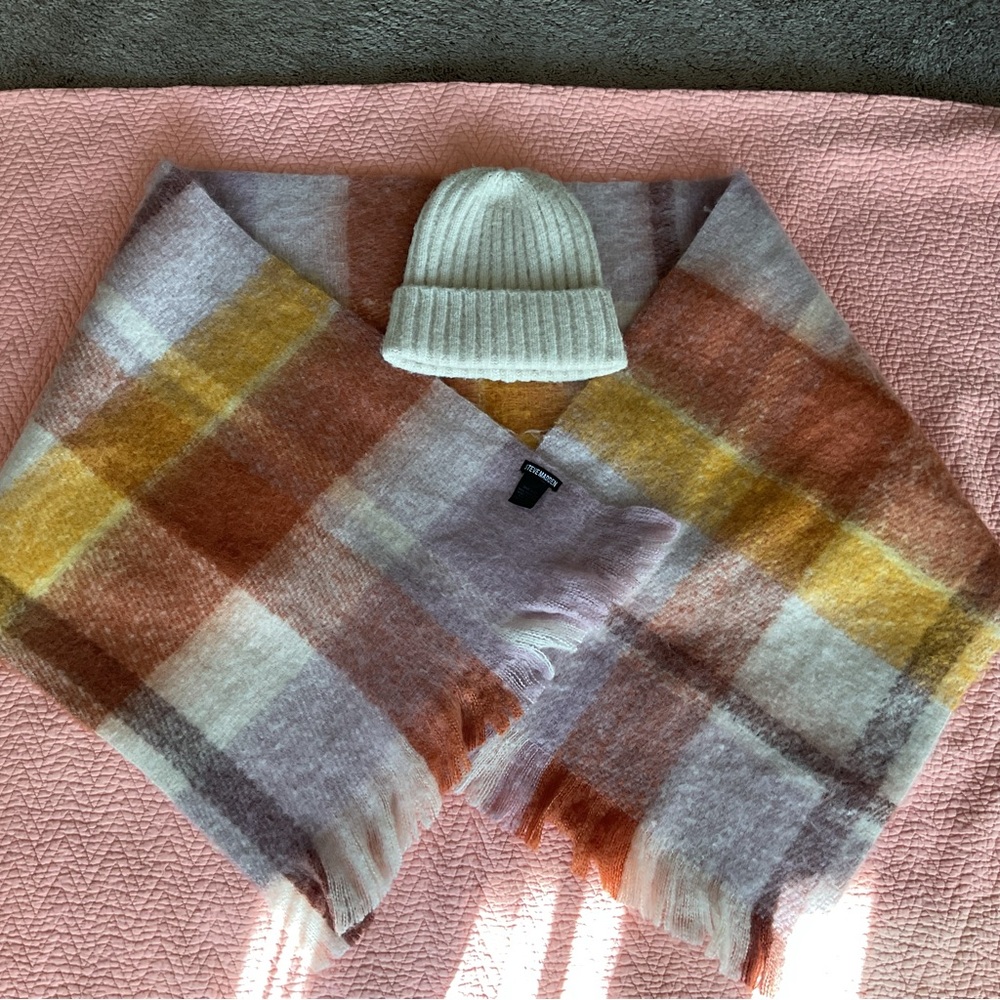 Steve Madden Plaid Fringe Blanket Scarf and hat set.